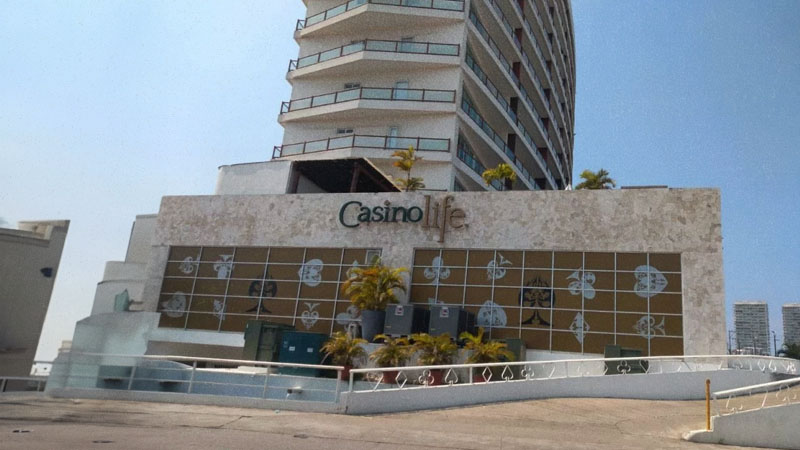 Casino Life Vallarta Marina